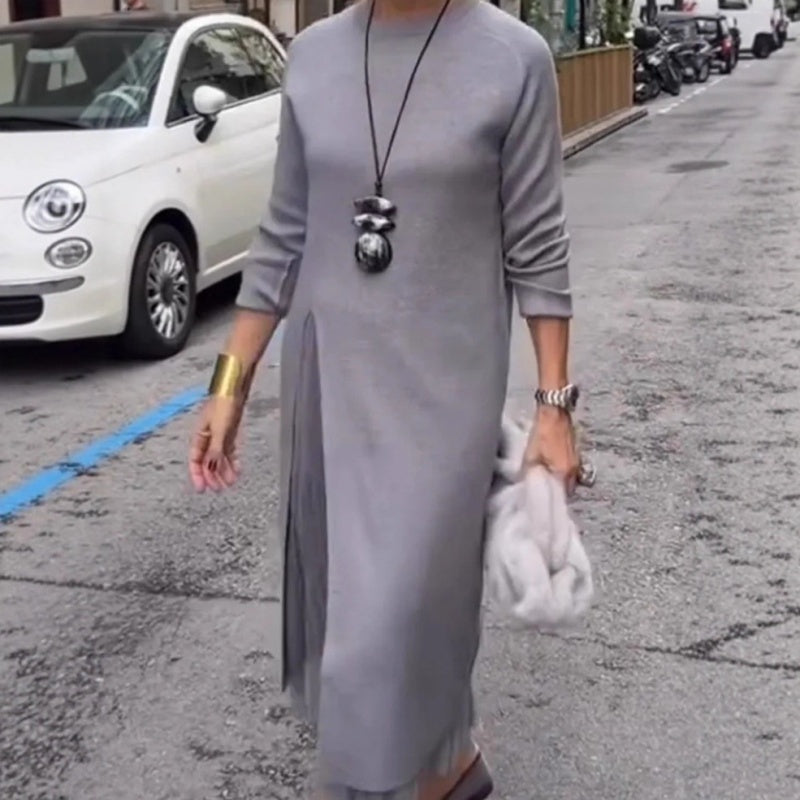 Elegant stickad midiklänning för damer med slits på sidan