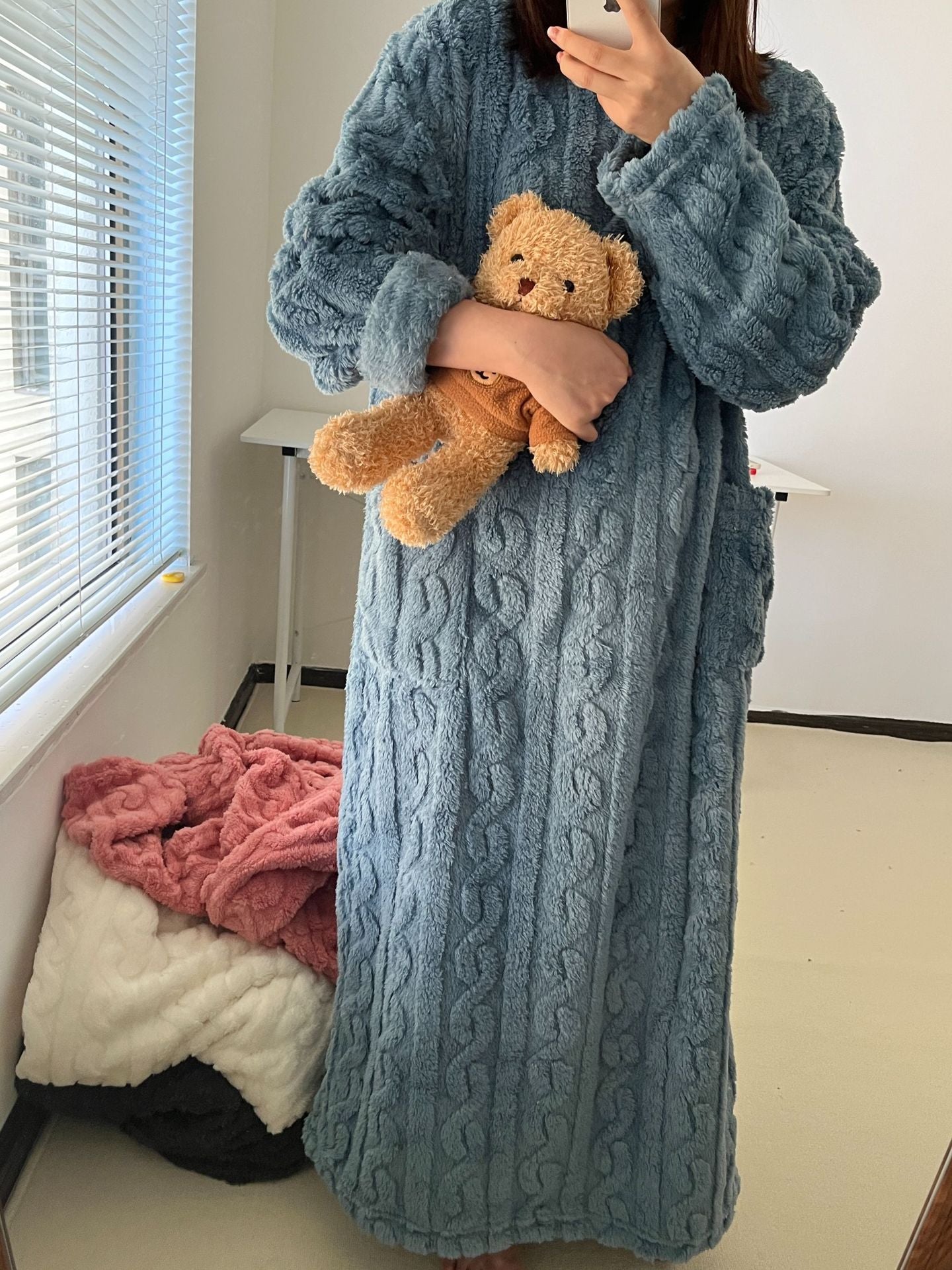 💟En varm present🎀Vinterkläder i korallrosa sammet🔥