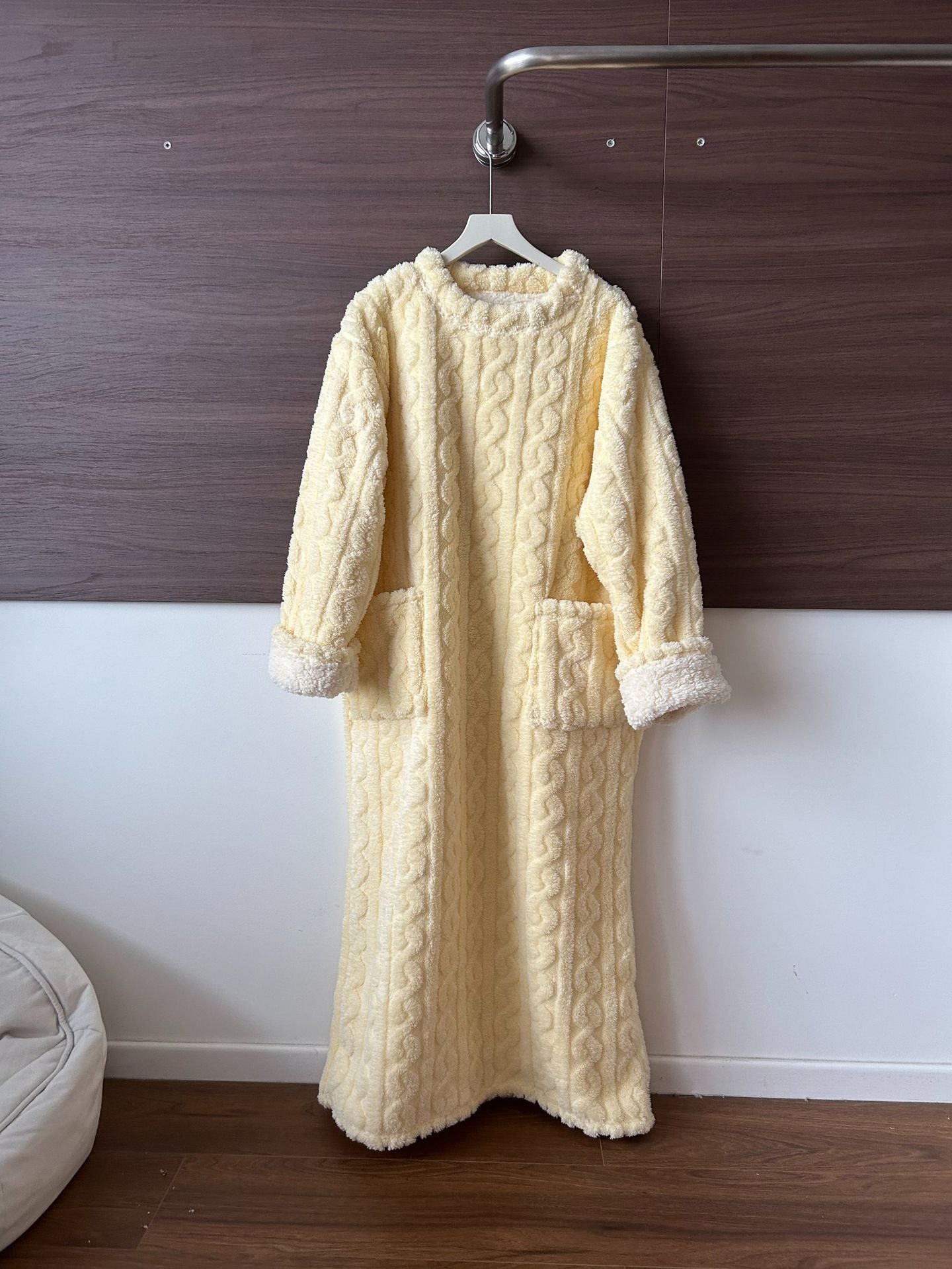 💟En varm present🎀Vinterkläder i korallrosa sammet🔥