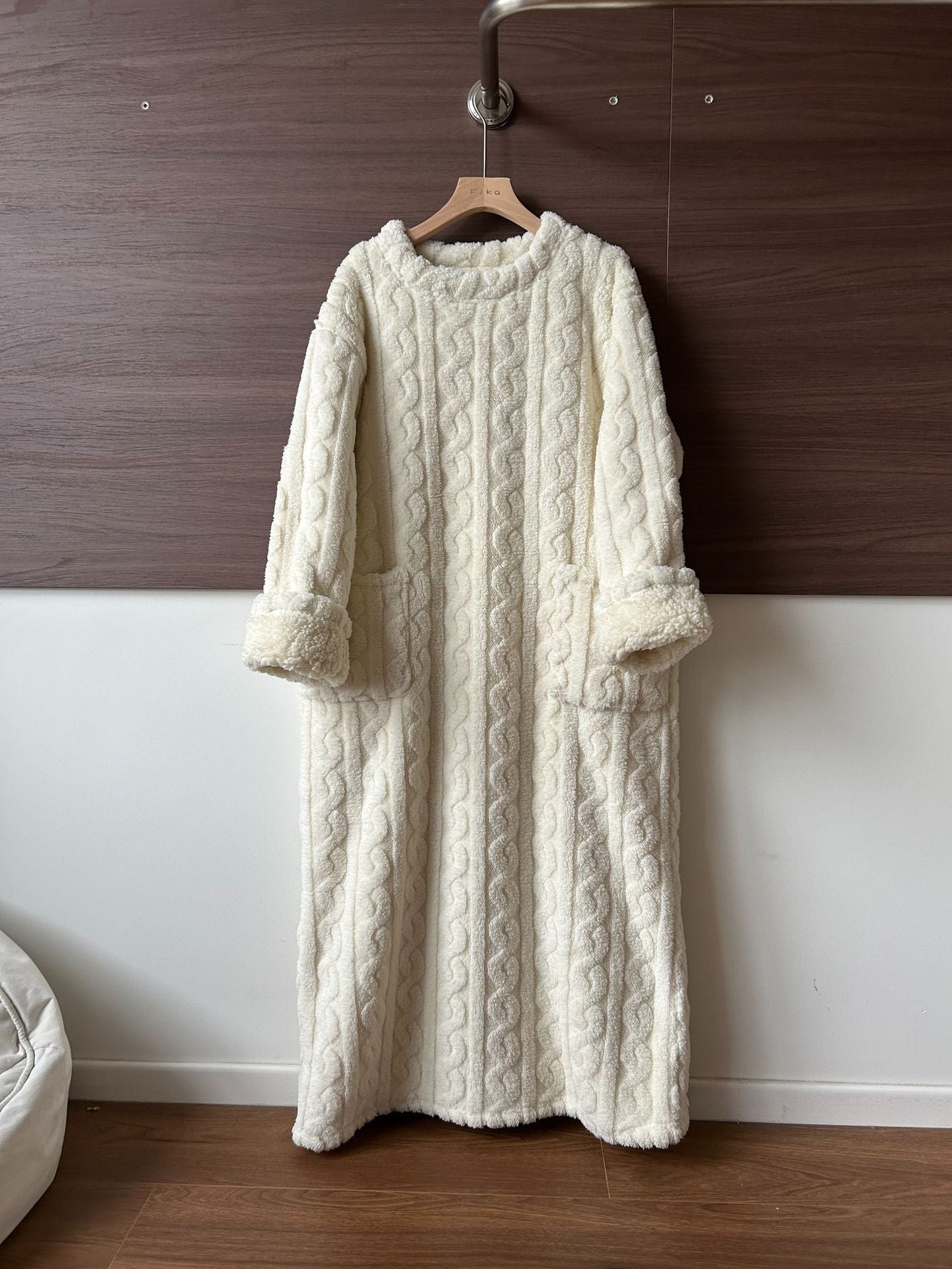 💟En varm present🎀Vinterkläder i korallrosa sammet🔥