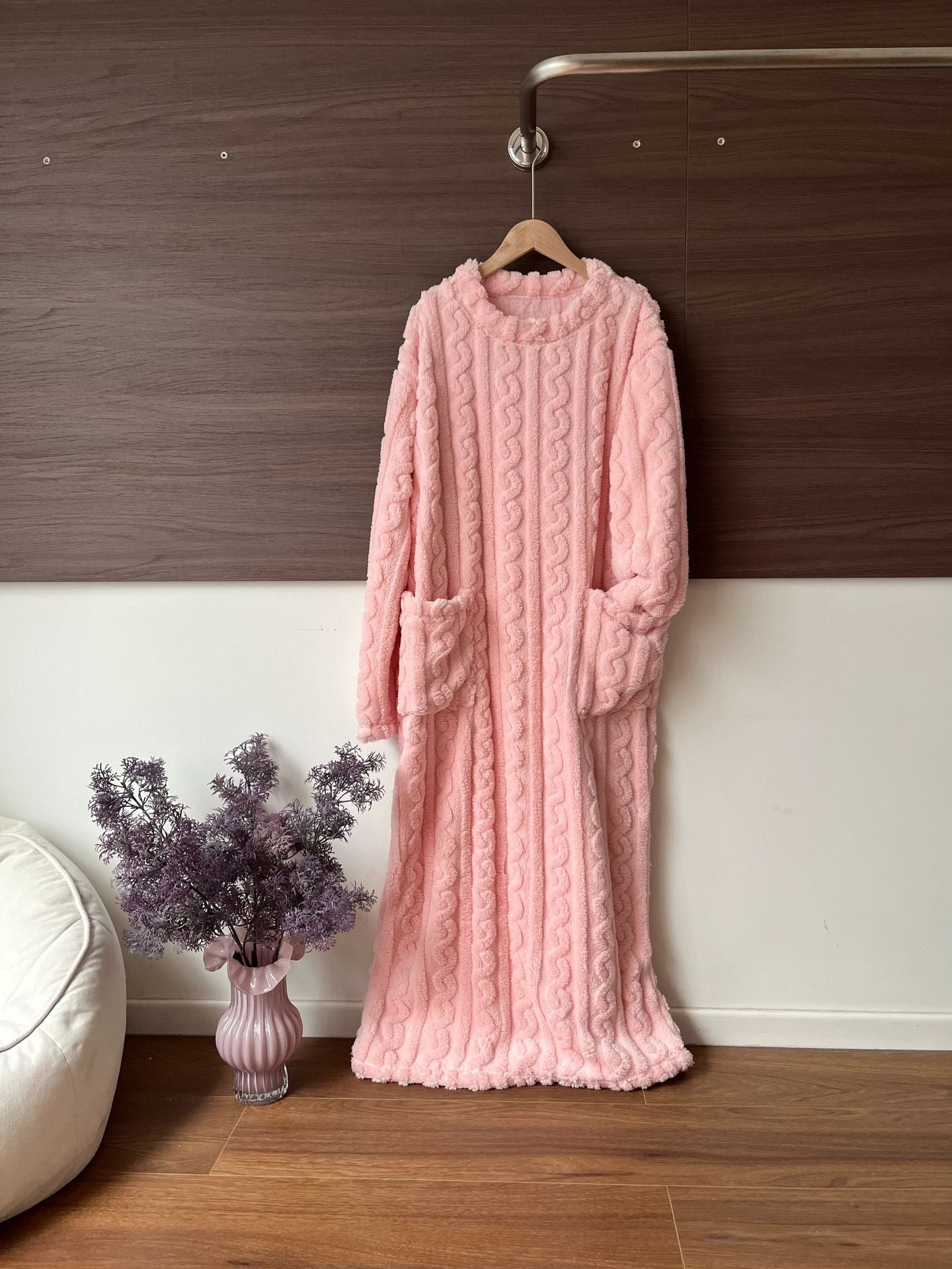 💟En varm present🎀Vinterkläder i korallrosa sammet🔥