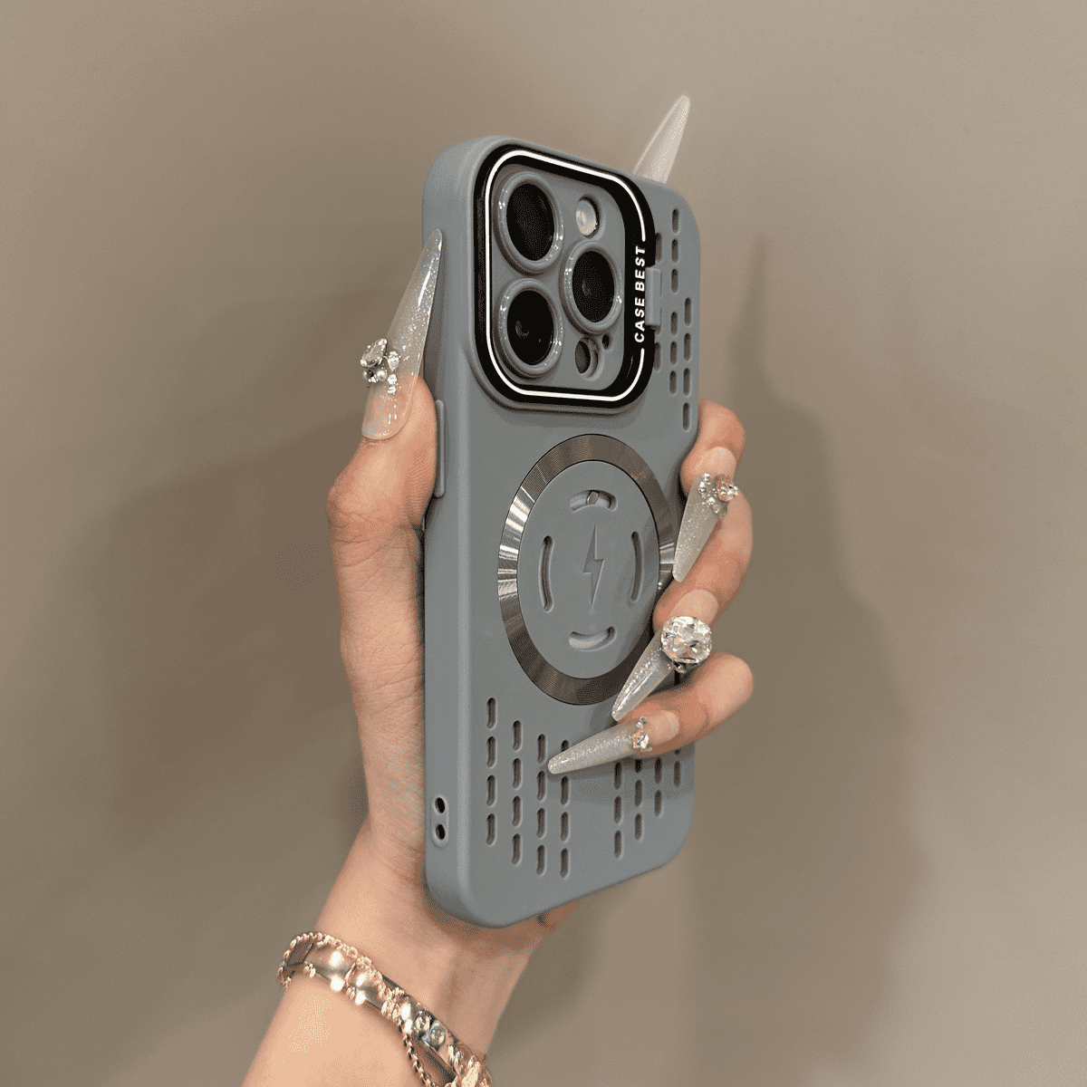 Mjukt silikonskyddsfodral med blixtsnabbt magnetiskt laddningsfodral för iPhone