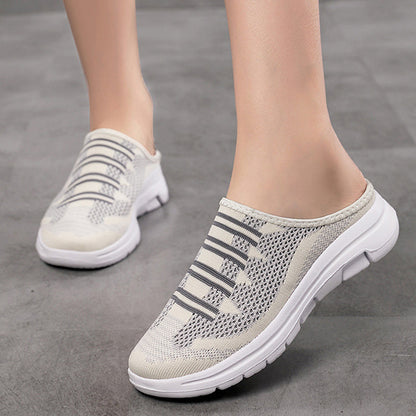 Bekväma och ventilerande tofflor med sluten tå