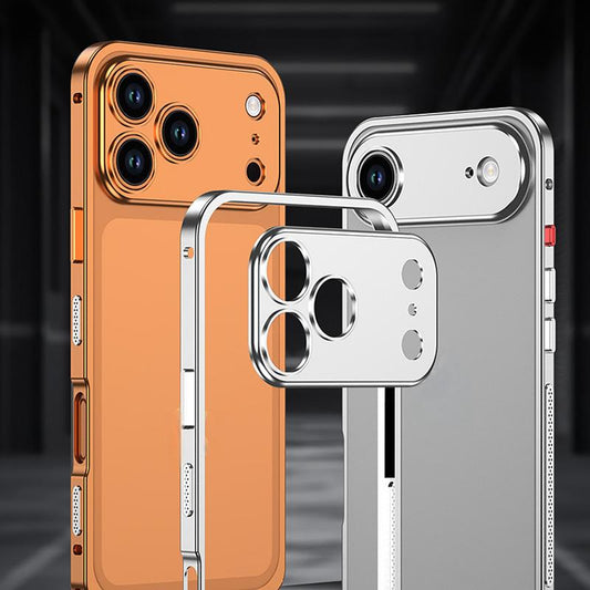 iPhone-skal med bar ram i metall och värmeavledande funktion med sjöhästspänne