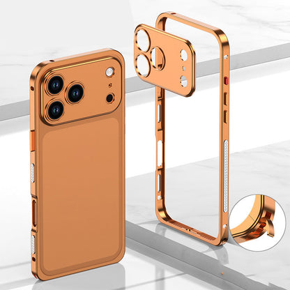 iPhone-skal med bar ram i metall och värmeavledande funktion med sjöhästspänne