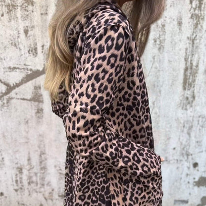 Trenchcoat med huva och leopardmönster för kvinnor