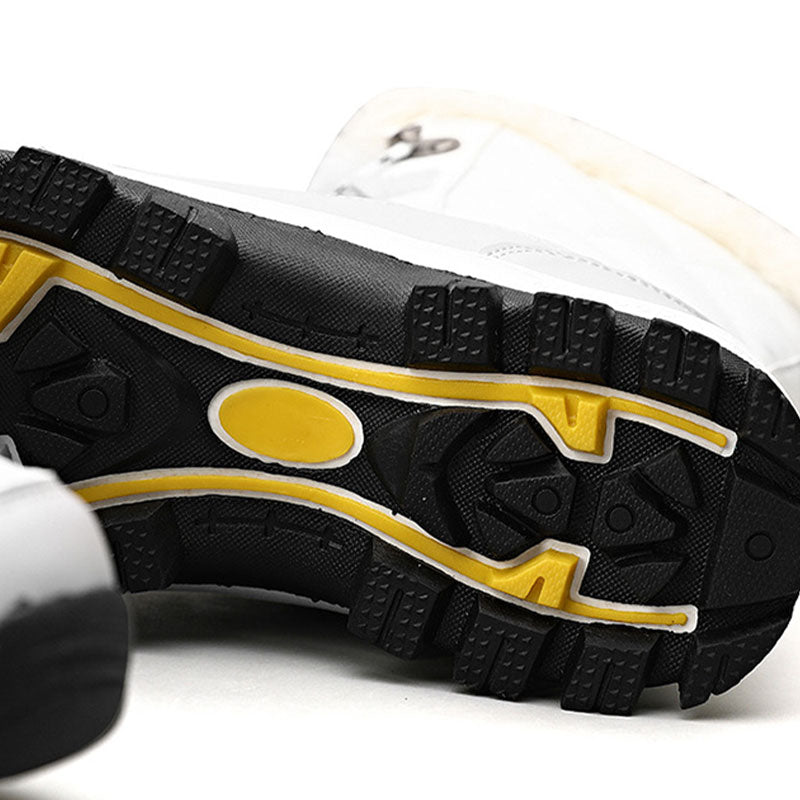 Bekväma varma snöstövlar för kvinnor