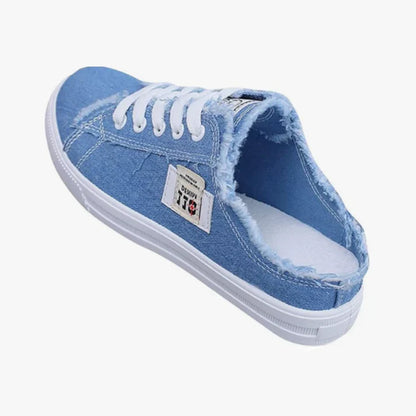 Damsneakers i denim med mulemönster – lätta att bära, bekväm sula och perfekta för en avslappnad sommarlook