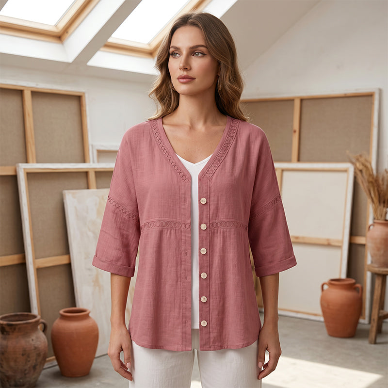 👕🌸 V-ringad spetsblus med knappar